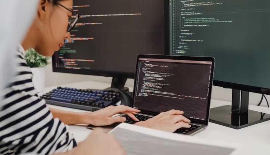 澄迈县小程序定制开发构建实时互动新生态：WebRTC+即时通讯双引擎驱动